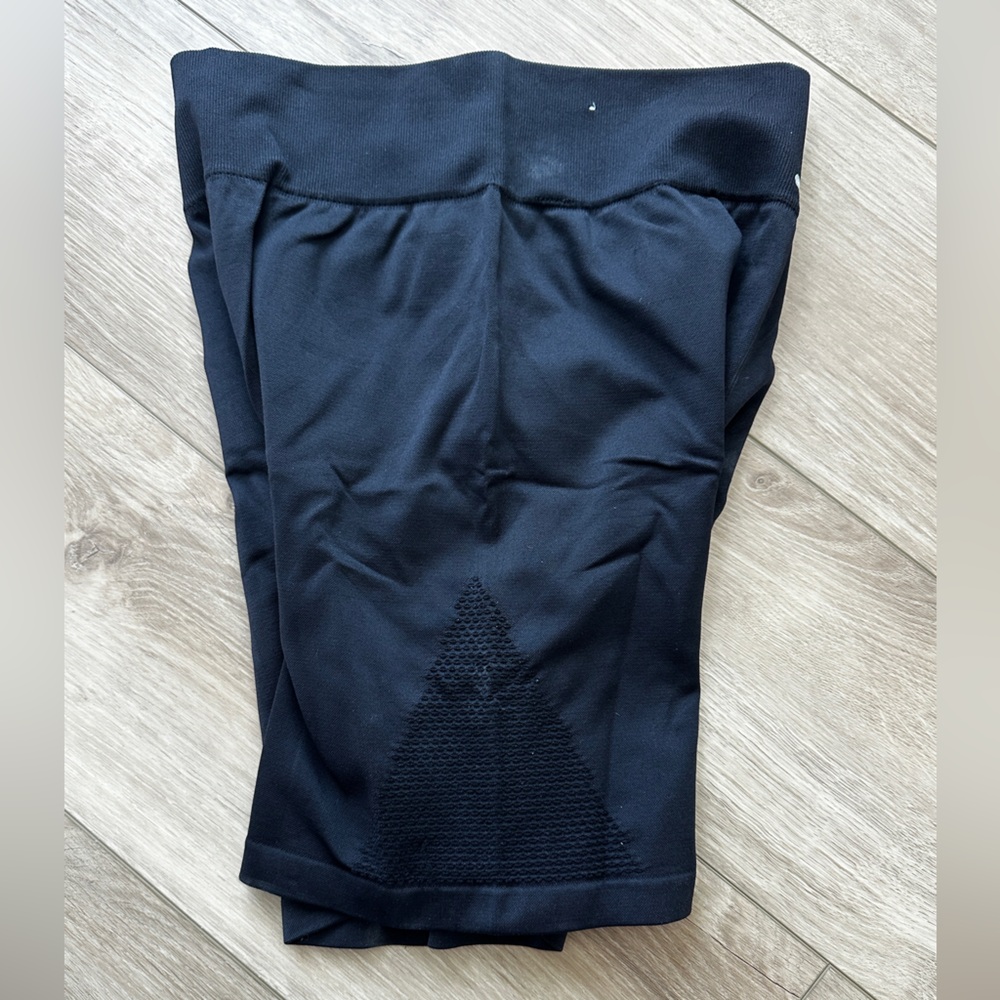Aerie Chill Play Move Black Biker Shorts